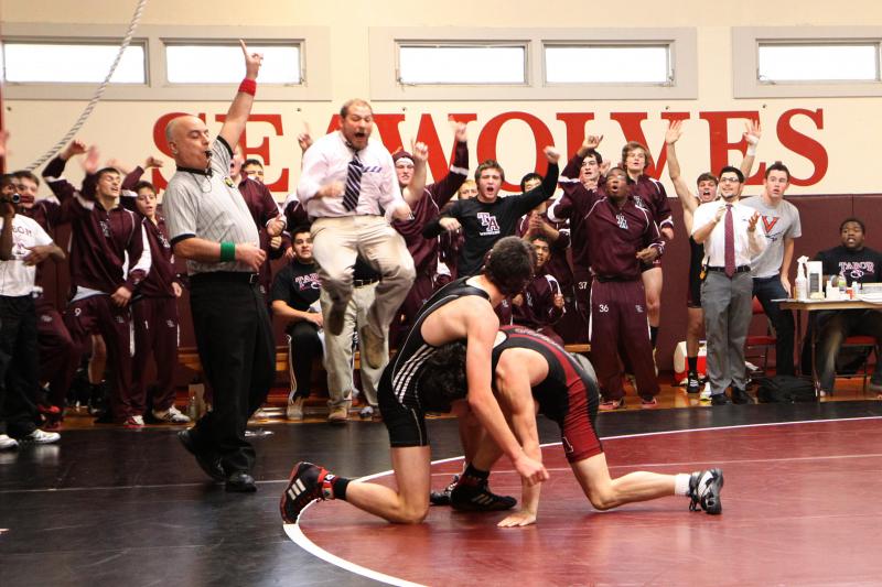 Tabor boys varsity wrestling team wraps up 17-2 season